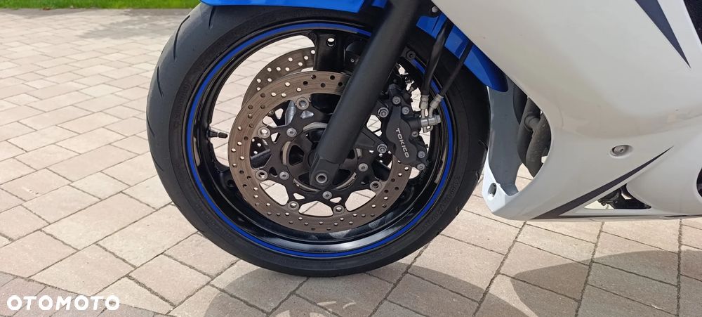 Suzuki GSX - 39
