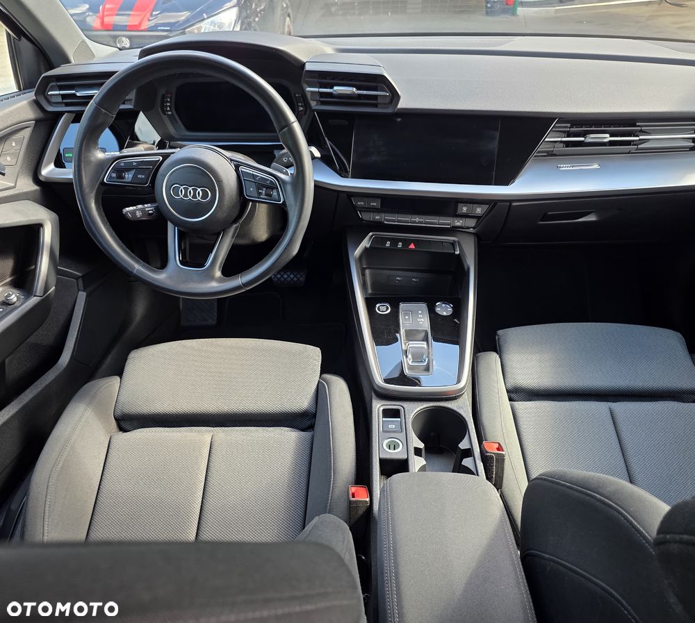Audi A3 Limousine 30 TFSI S tronic sport - 29