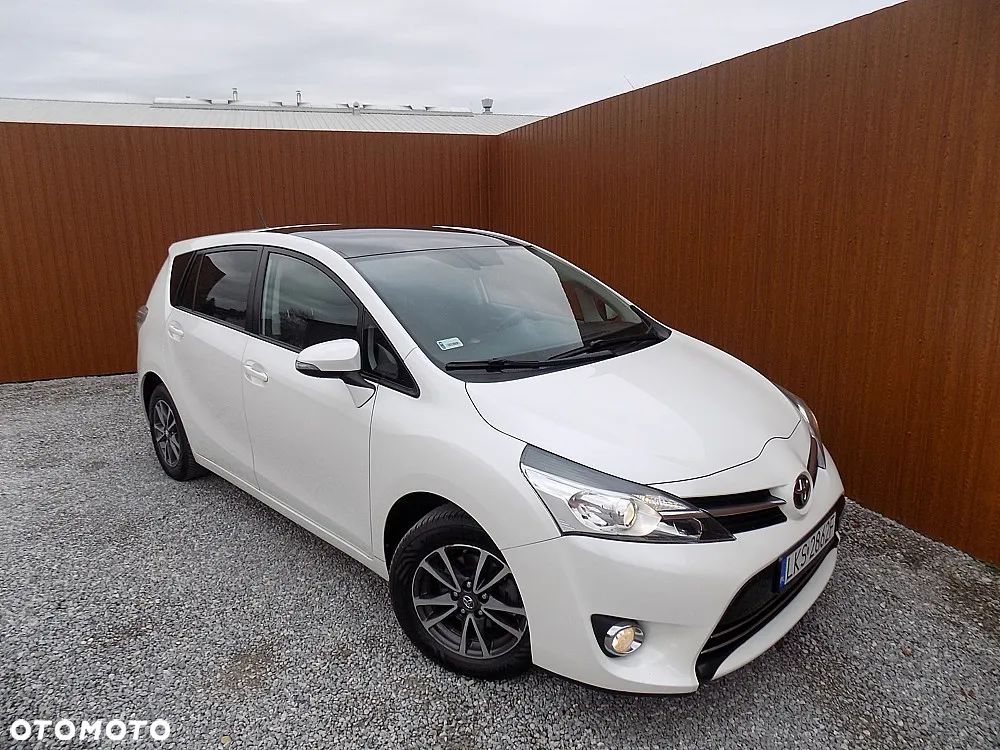 Toyota Verso 1.6 D-4D 5-Sitzer Start/Stop Executive - 1