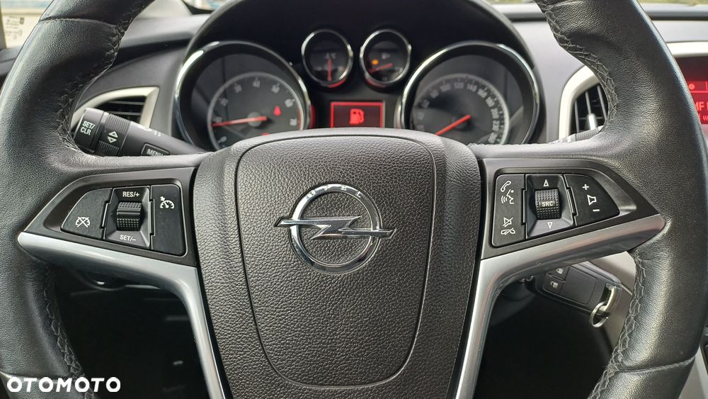 Opel Astra 1.4 Turbo - 13