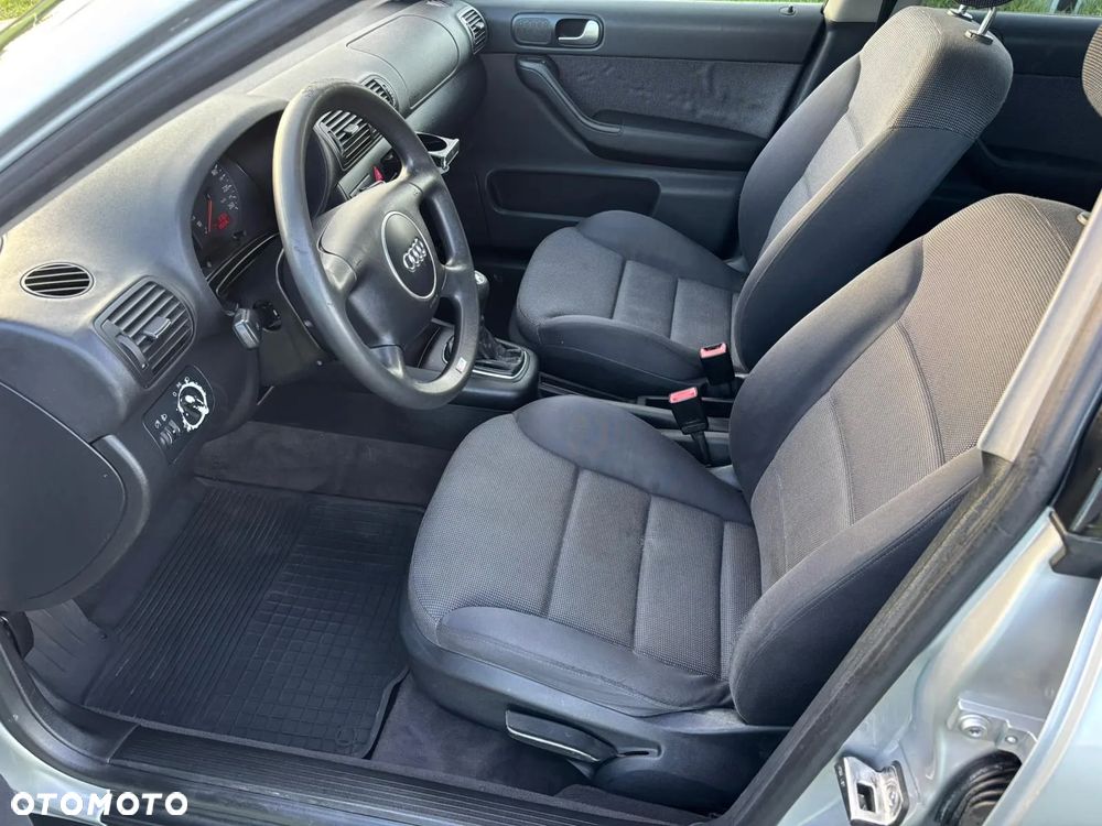 Audi A3 Sportback 1.6 S line Sportpaket (plus) - 6