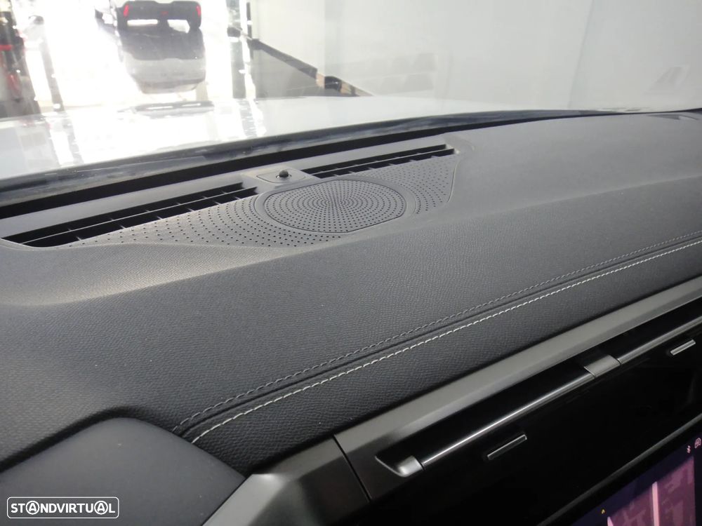 Peugeot 308 180 e-EAT8 GT - 33