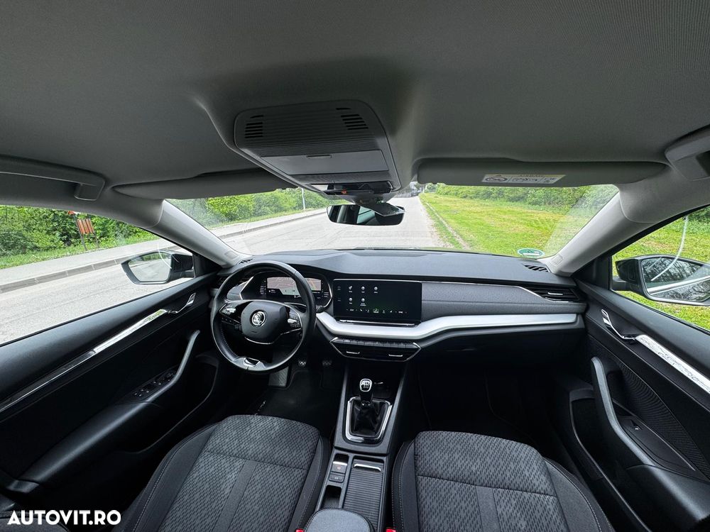 Skoda Octavia 2.0 TDI Premium Edition - 24