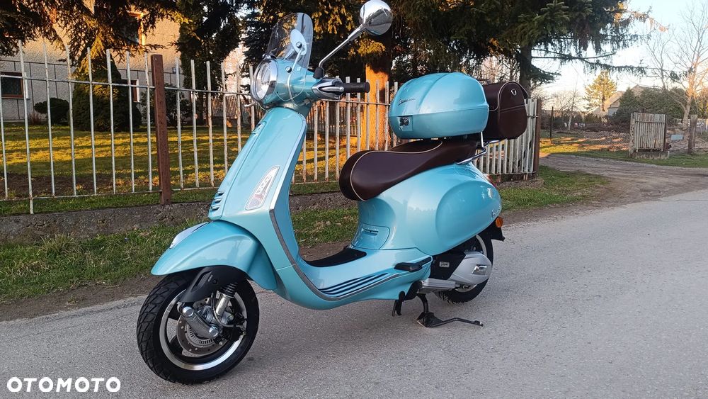 Piaggio Vespa - 2