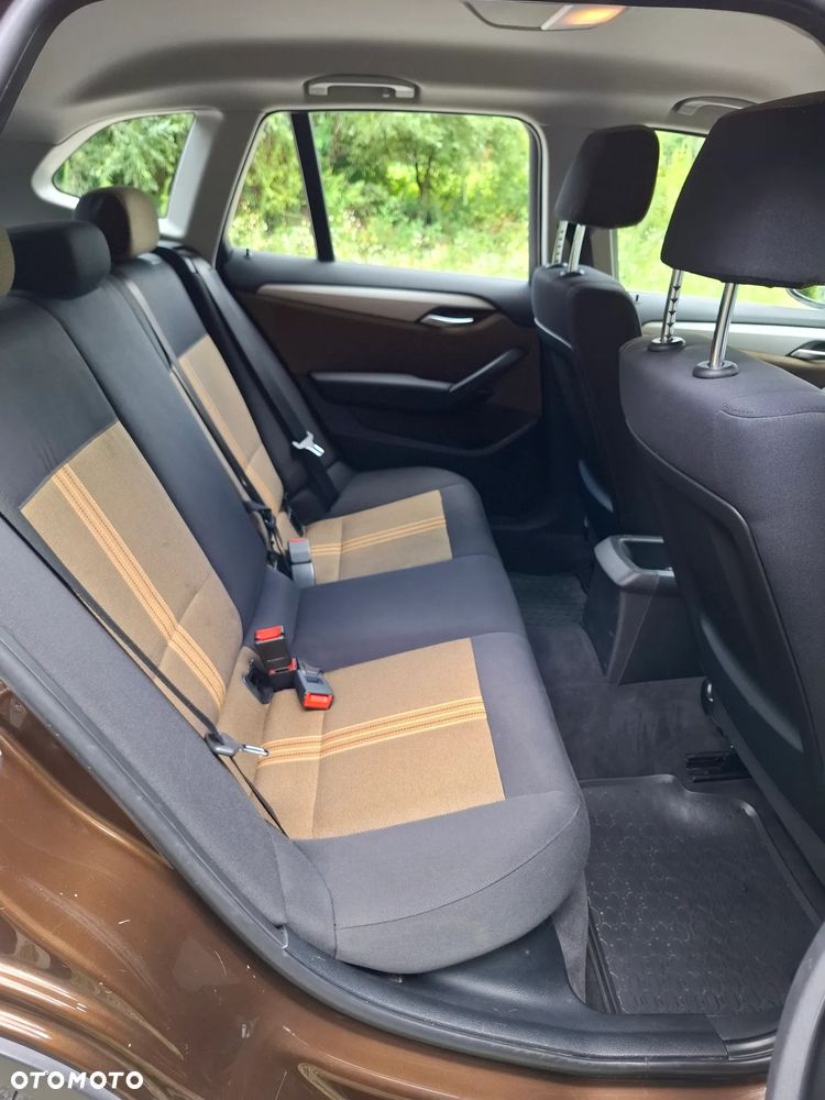 BMW X1 sDrive18d - 24