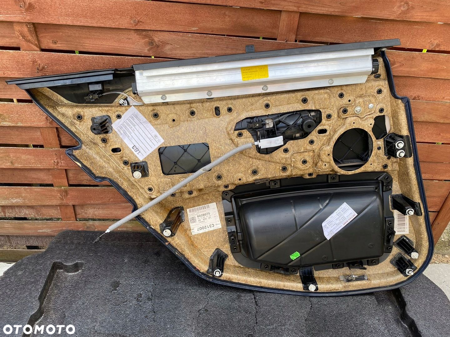 BOCZEK DRZWI TAPICERKA PRAWY TYŁ BMW 5 F10 F11 EU - 2