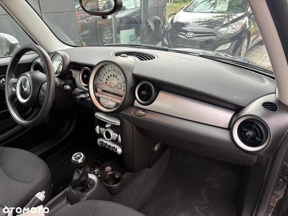 MINI Clubman Cooper D - 16