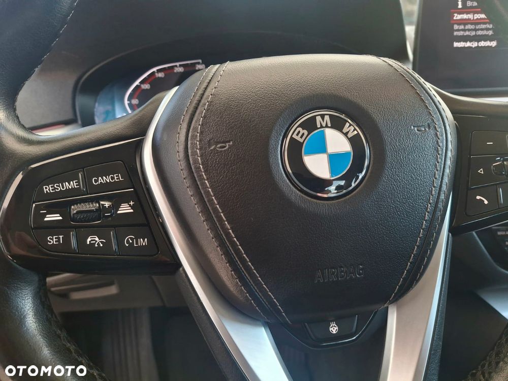 BMW Seria 5 540d xDrive - 10