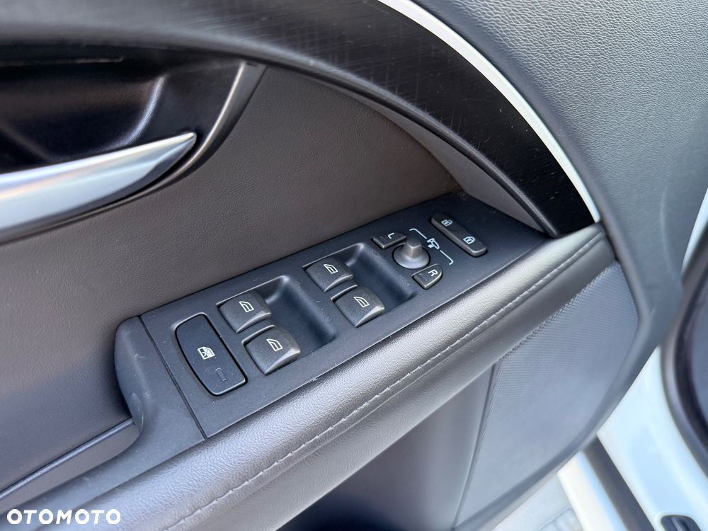 Volvo V70 D3 Momentum - 31