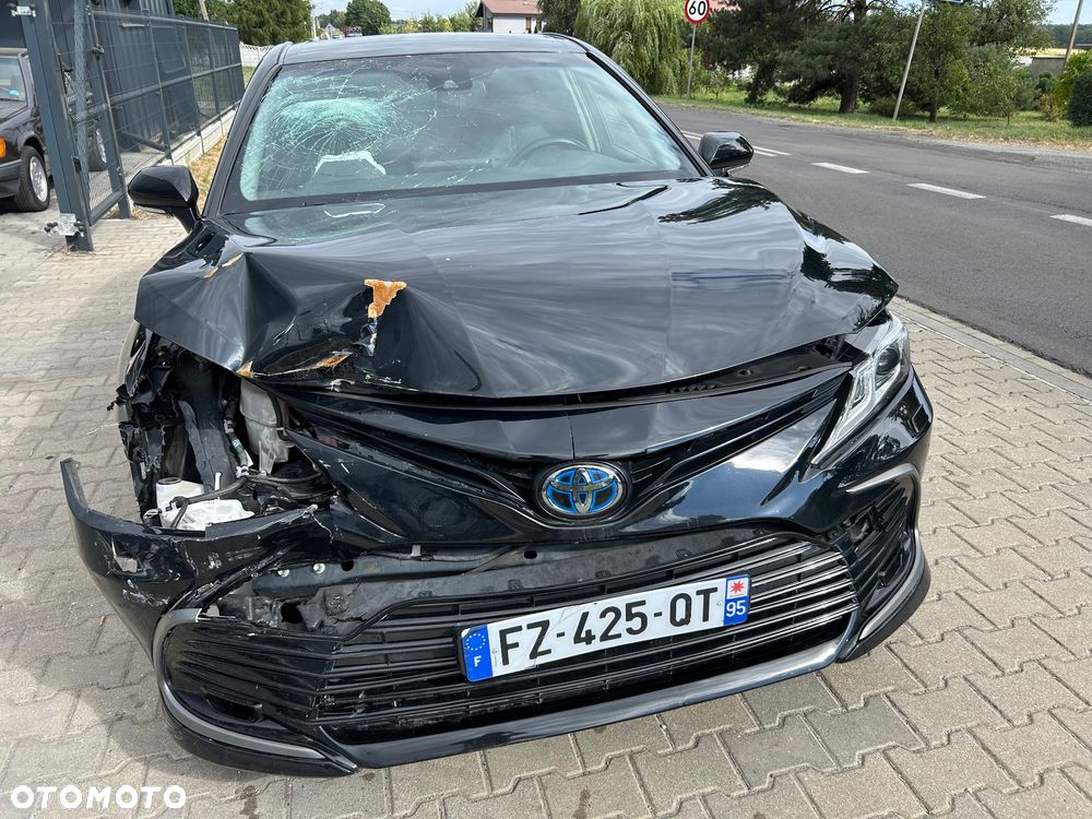 Toyota Camry - 33