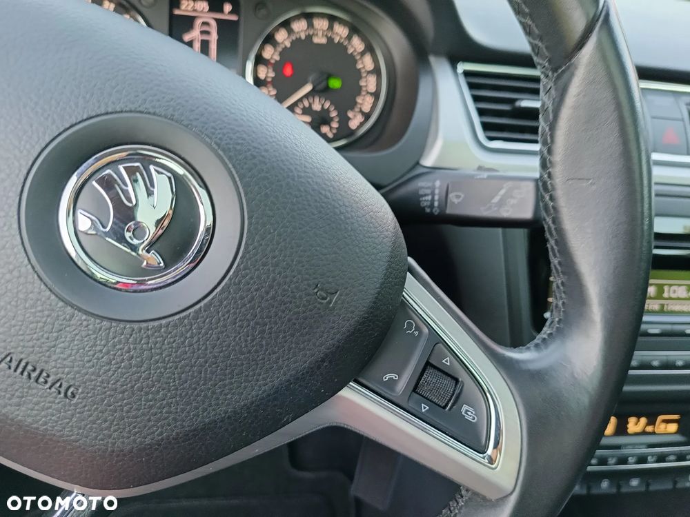 Skoda RAPID 1.6 TDI DSG Elegance - 18