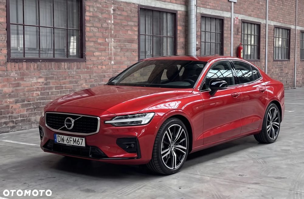 Volvo S60 T4 R-Design - 1