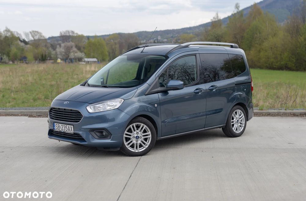 Ford Tourneo Courier - 1