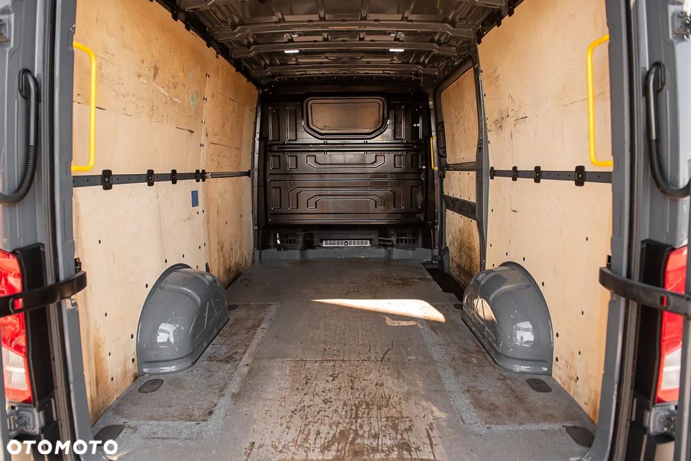 Volkswagen Crafter - 17