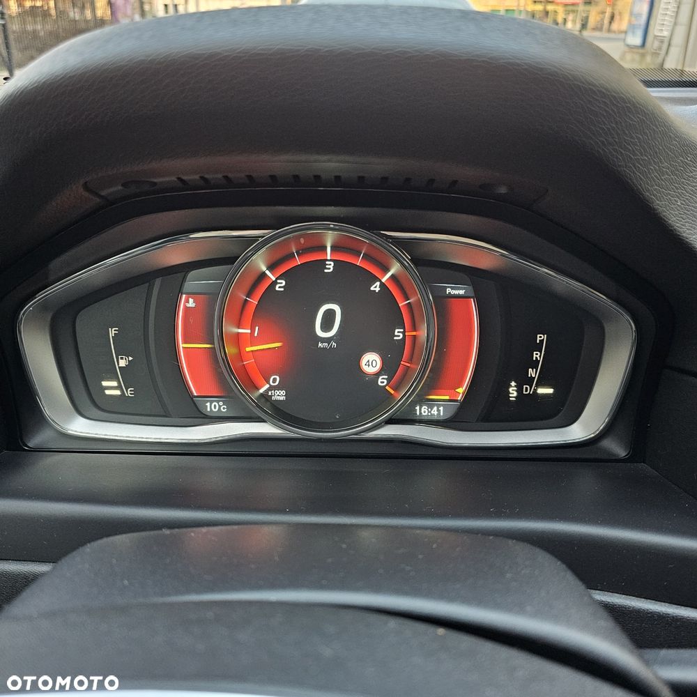 Volvo XC 70 - 15
