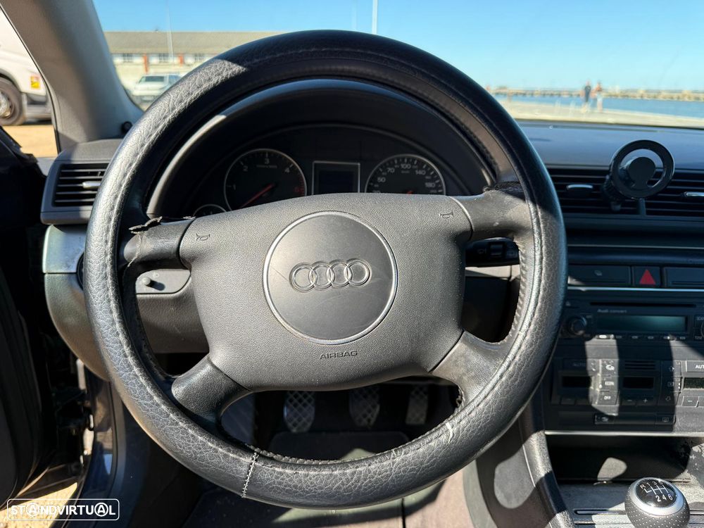 Audi A4 Avant 1.9 TDI m6 - 29