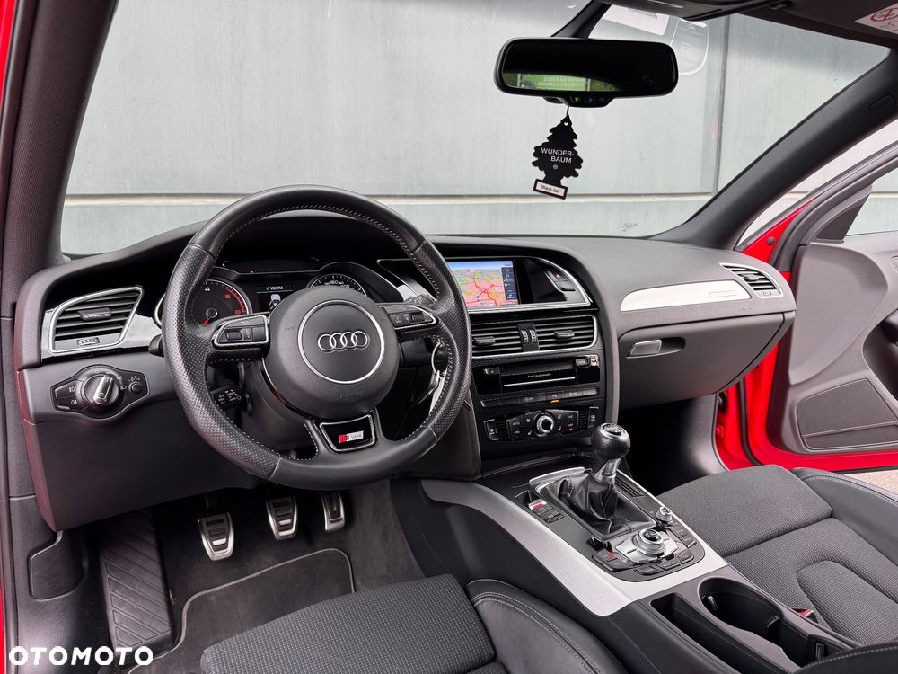 Audi A4 Avant 2.0 TDI DPF clean diesel quattro S line Sportpaket - 26