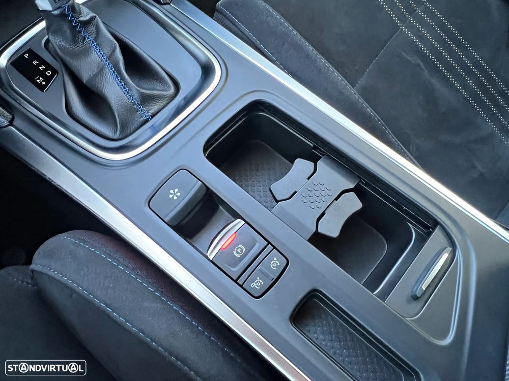 Renault Mégane 1.6 TCe GT EDC - 26