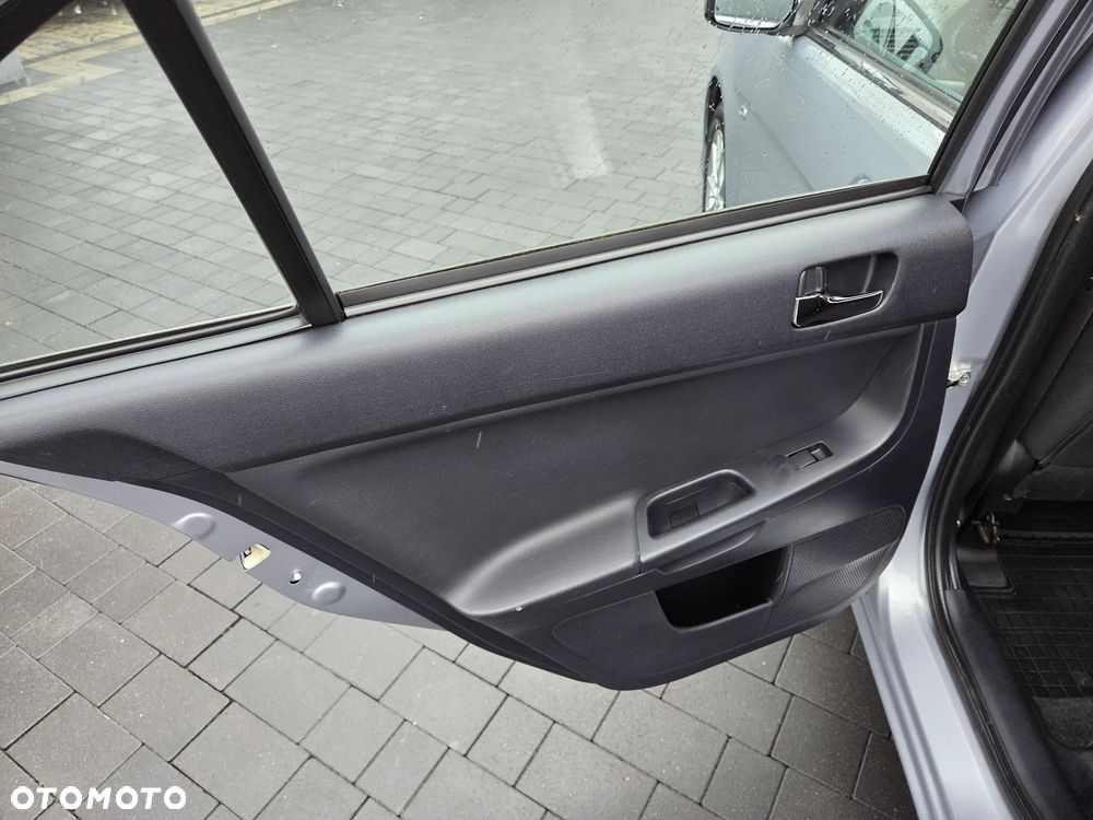 Mitsubishi Lancer Sportback 1.6 ClearTec - 17