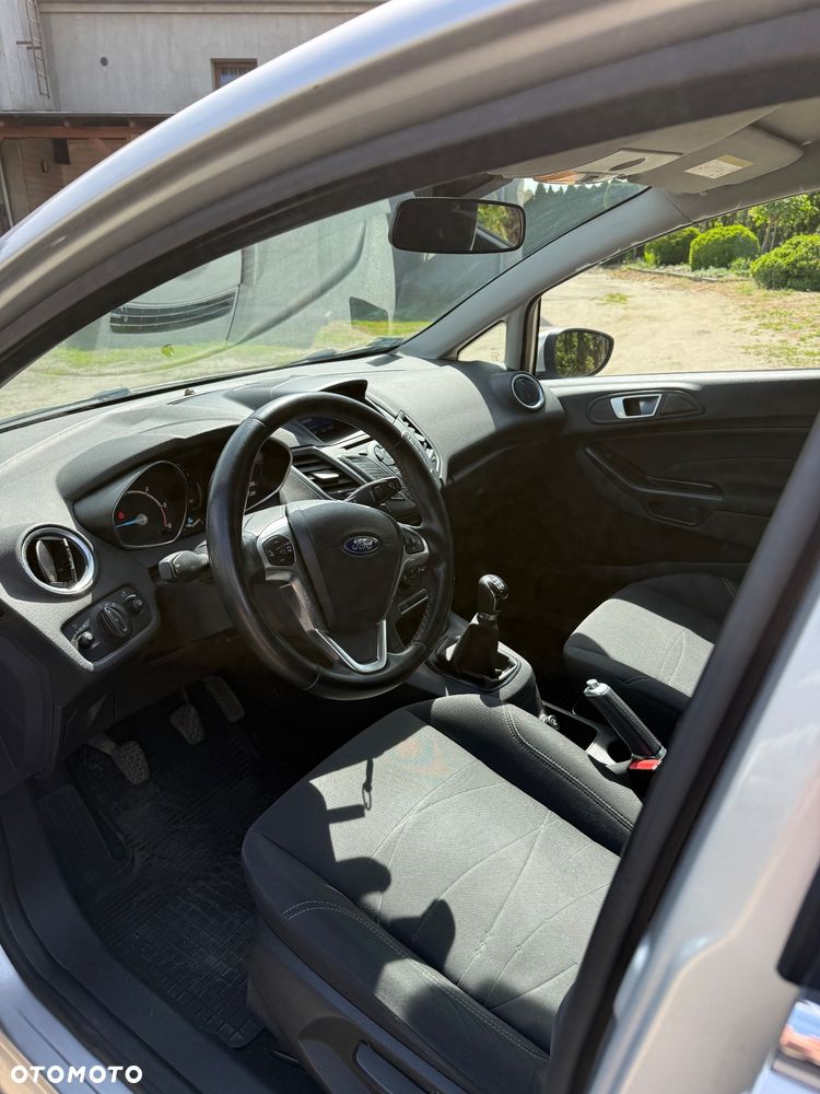 Ford Fiesta - 13