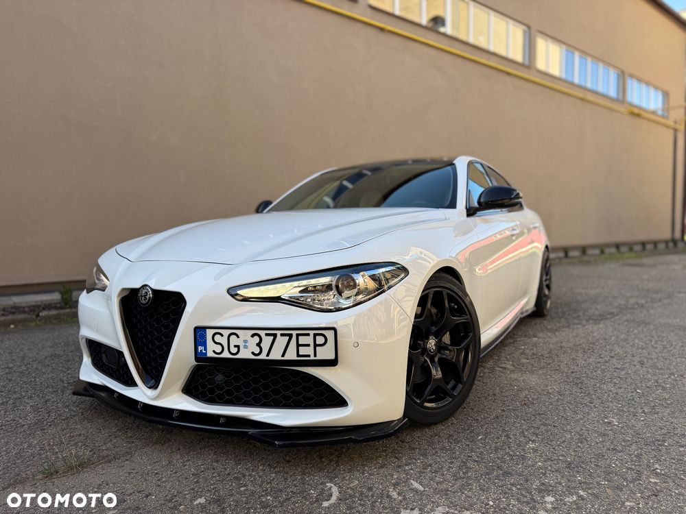 Alfa Romeo Giulia - 5
