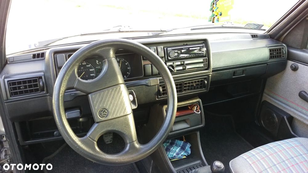 Volkswagen Golf 1.6 CL D - 13