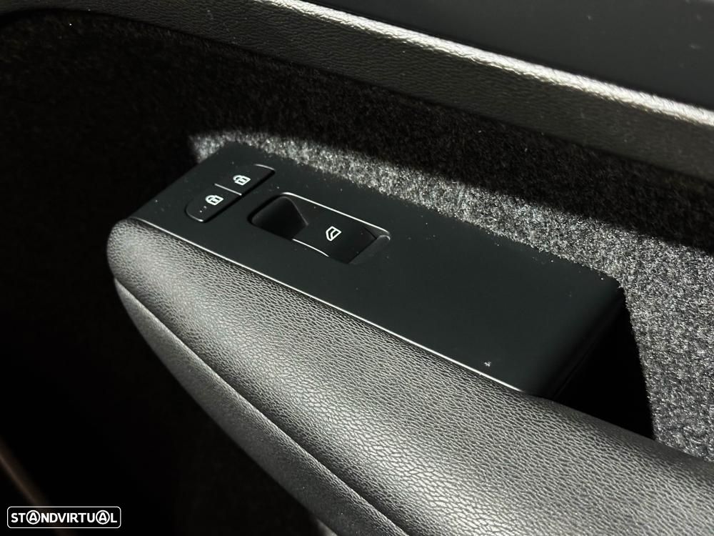 Volvo XC 40 Recharge 69 kWh Single Motor Plus - 32