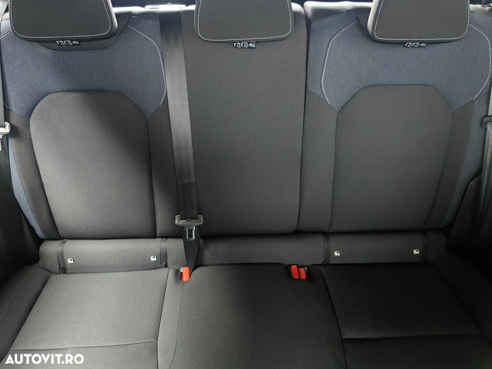 Dacia Duster HEV 140 Journey - 11