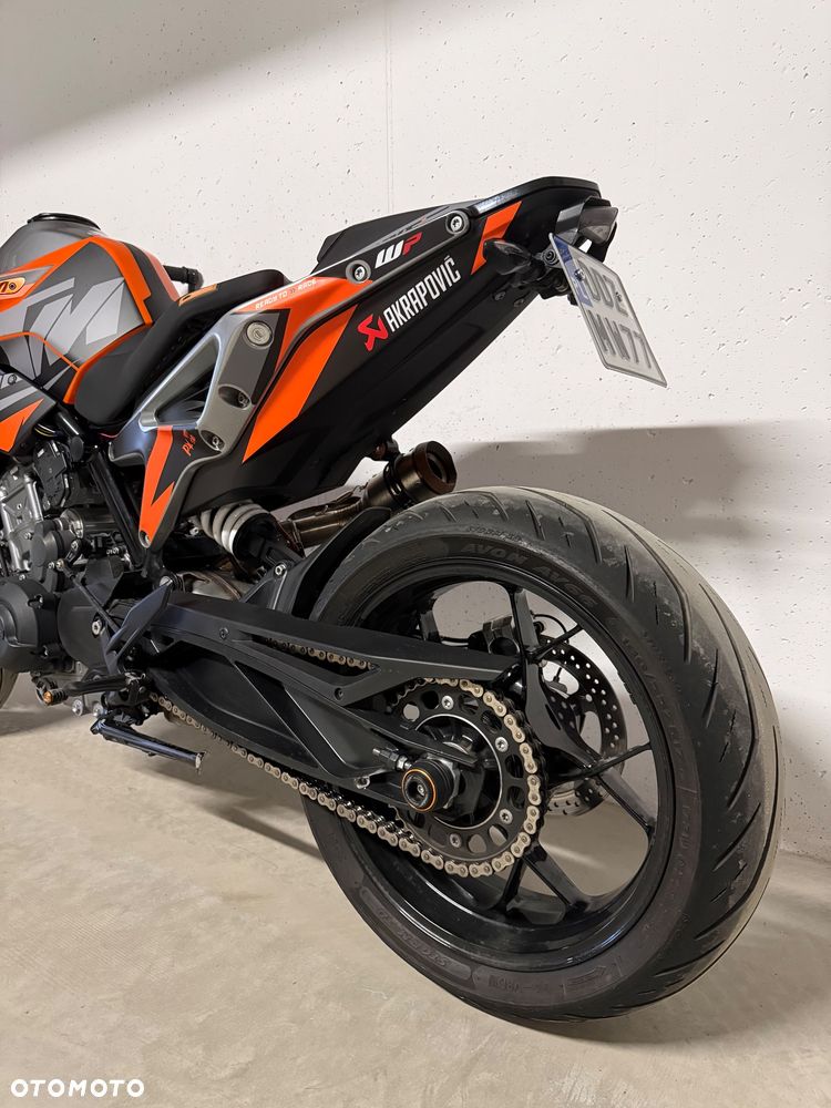 KTM Duke 790 - 4
