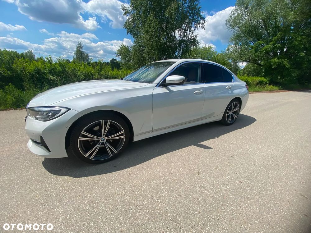 BMW Seria 3 320d xDrive Edition Luxury Line Purity - 16