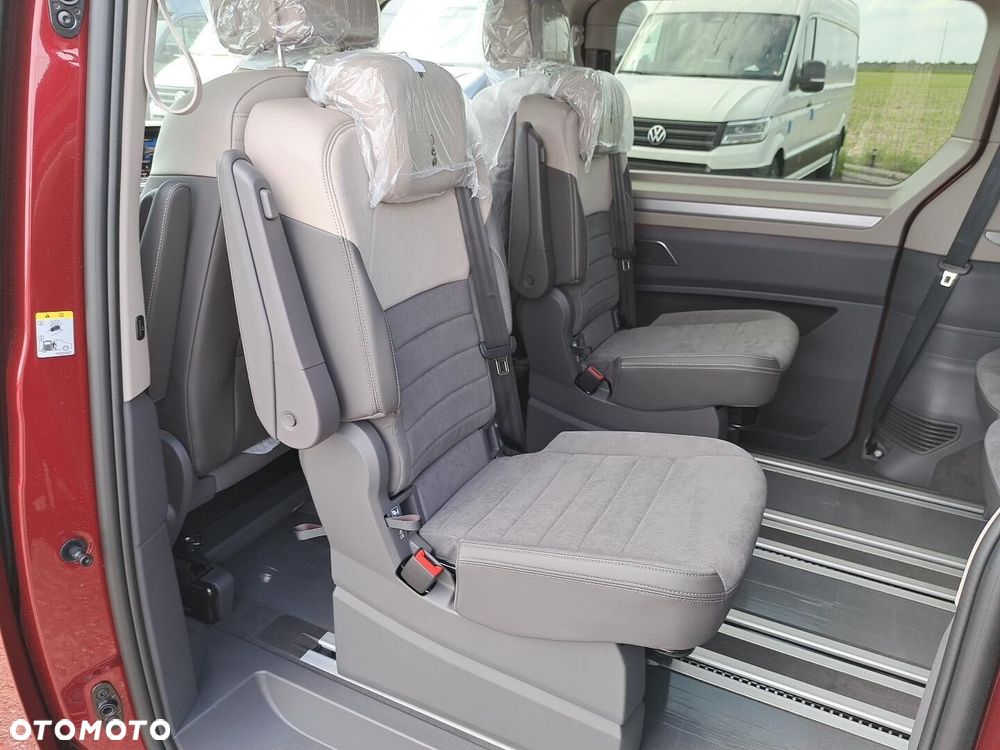 Volkswagen Multivan - 24