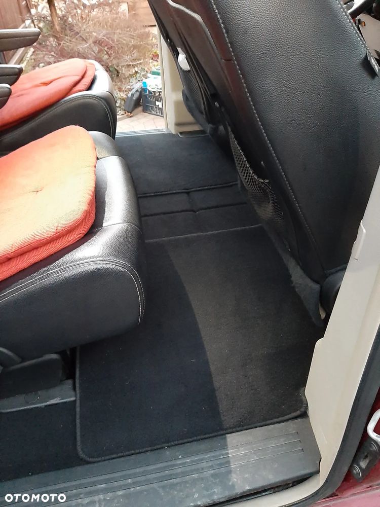 Chrysler Town & Country 3.6 Touring - 15
