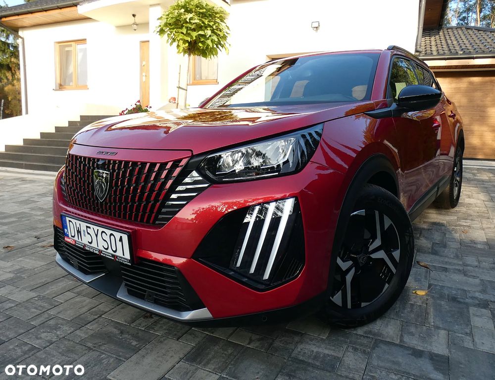 Peugeot 2008 1.2 PureTech Allure S&S EAT8 - 33
