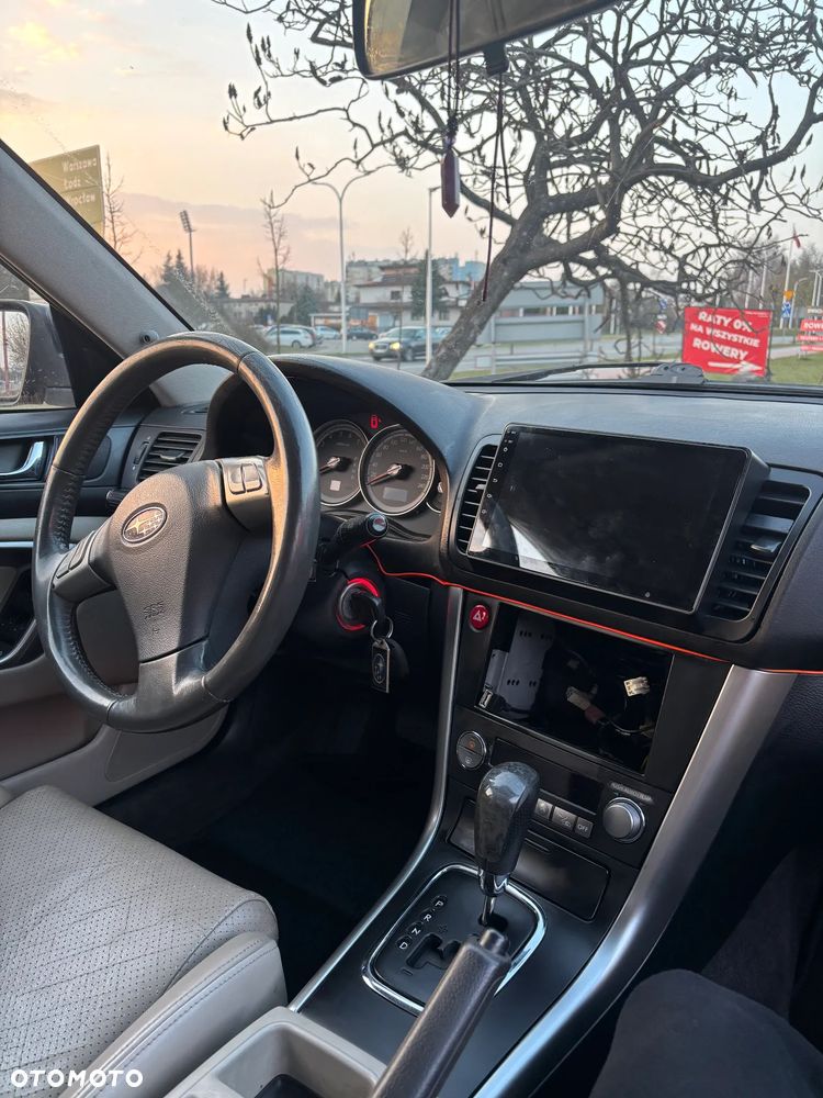 Subaru Legacy - 6