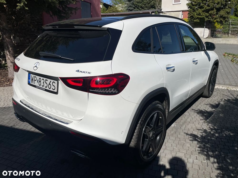 Mercedes-Benz GLA 250 4-Matic AMG Line - 8