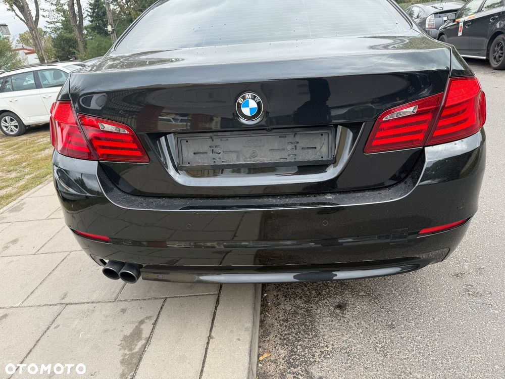 BMW Seria 5 528i xDrive - 35