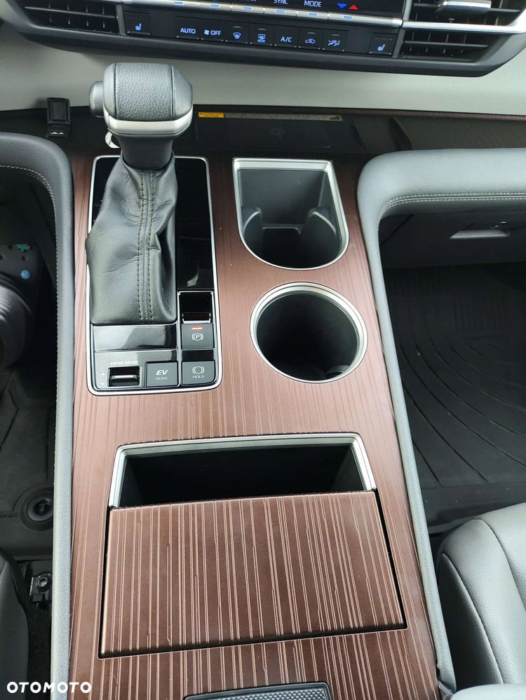 Toyota Sienna - 18