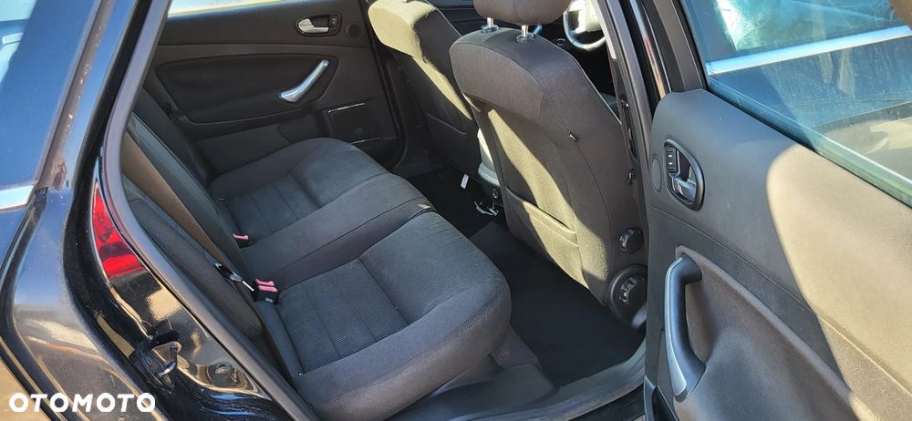 Ford Mondeo 2.0 TDCi Black Magic - 14