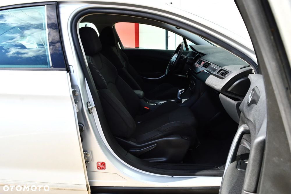 Citroën C5 2.0 16V Confort - 11
