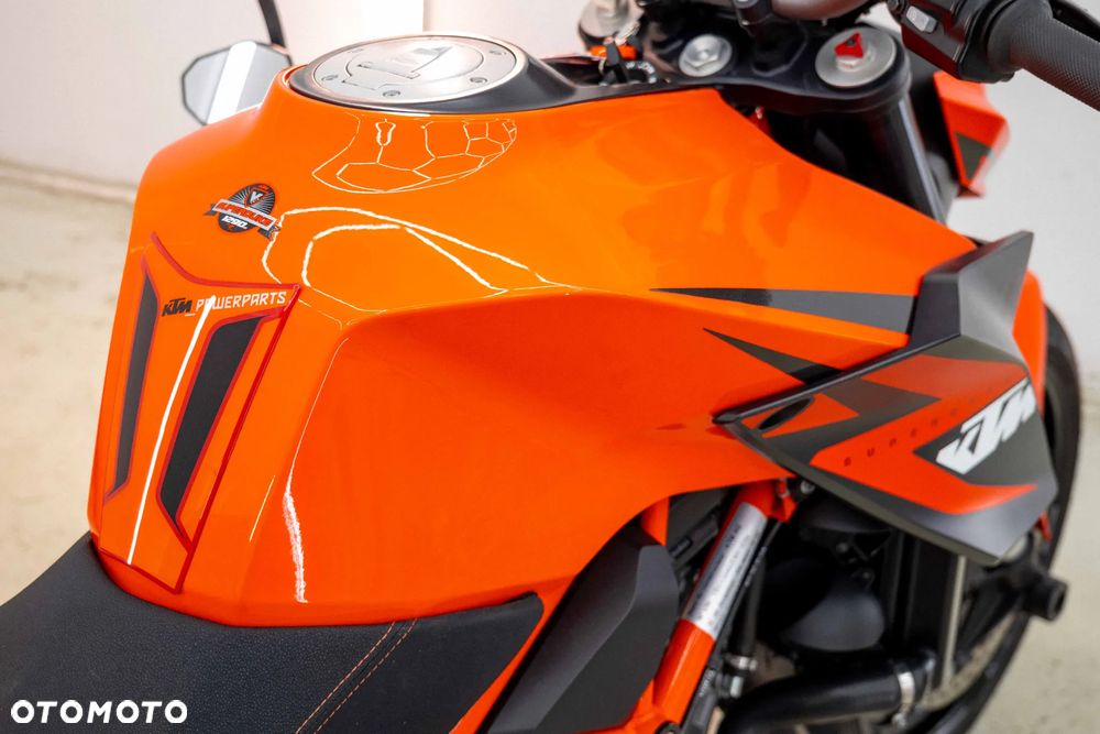KTM Super Duke - 21