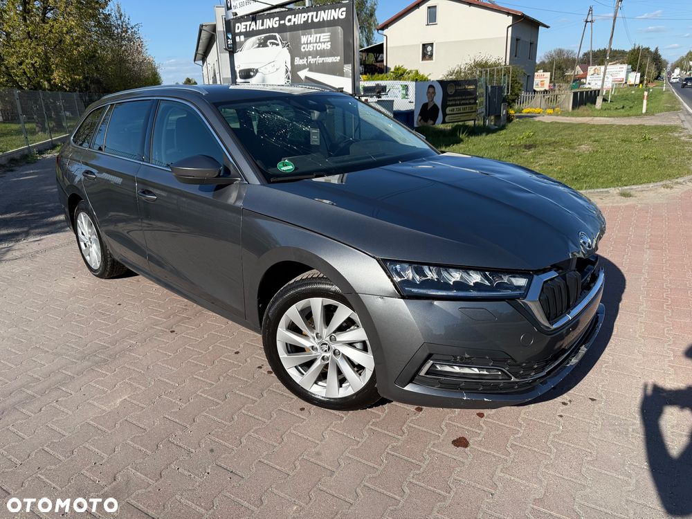 Skoda Octavia 1.5 TSI Clever - 2