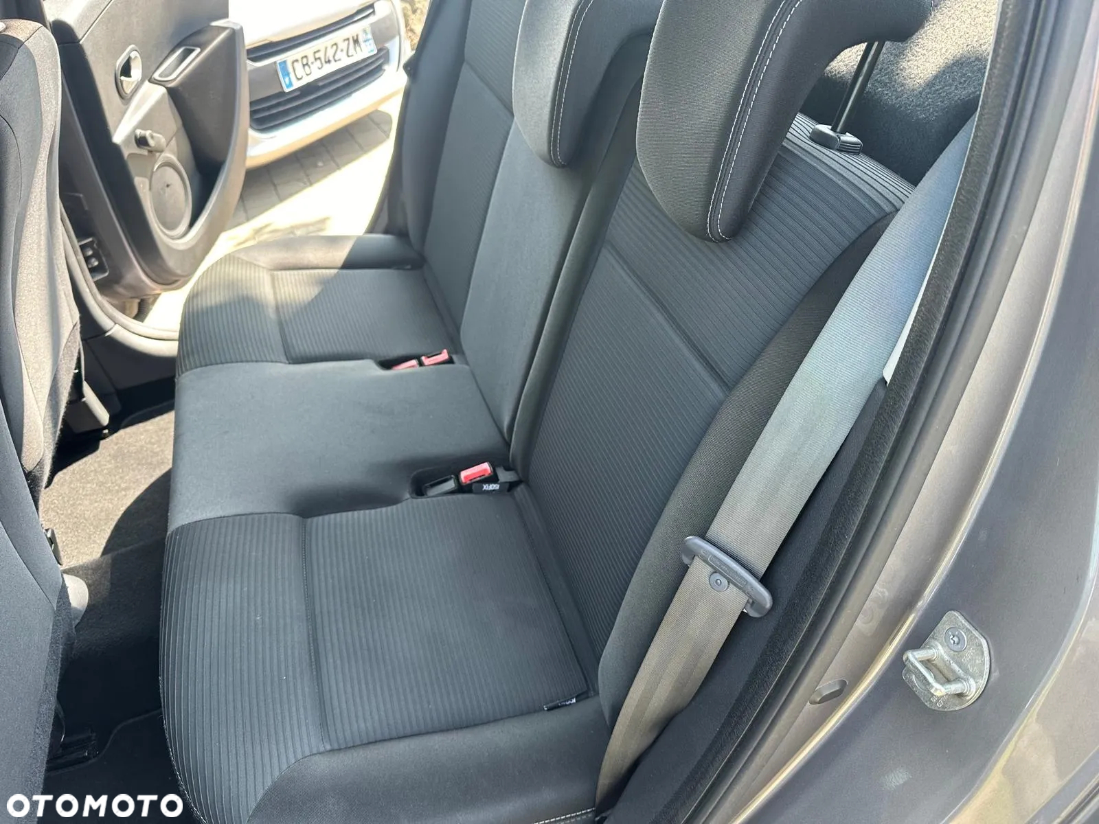 Renault Clio 1.2 16V 75 GPS - 9