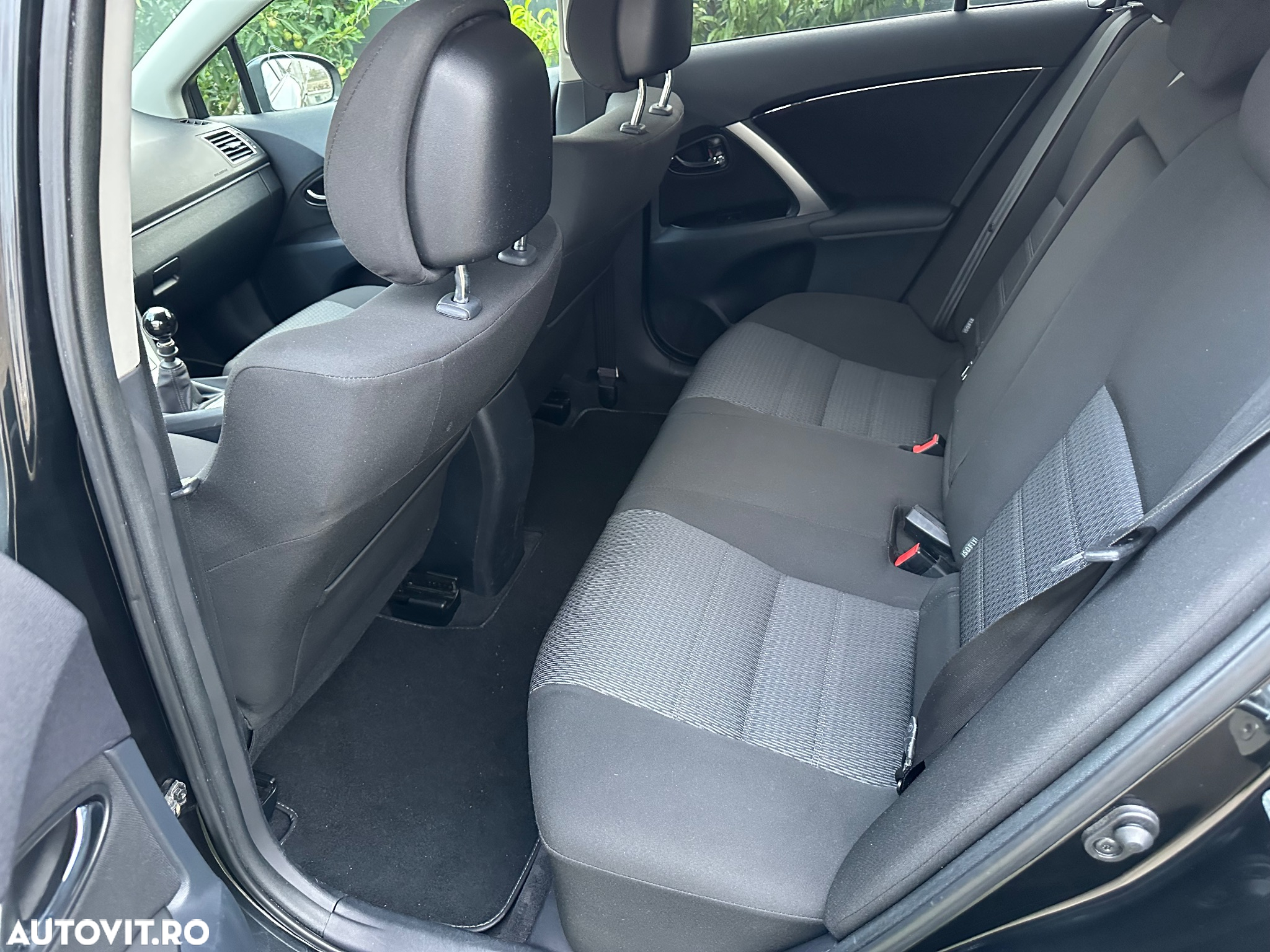 Toyota Avensis Combi 2.0 D-4D Comfort - 8