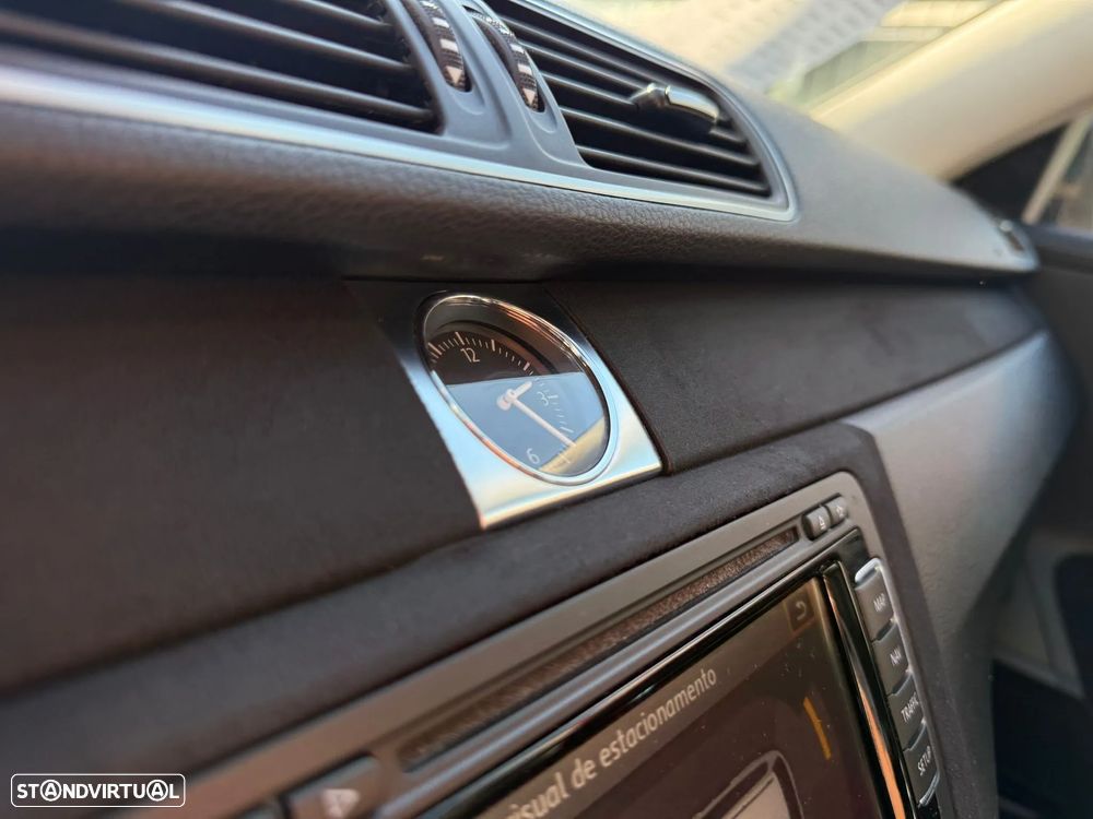 VW Passat Variant 2.0 TSI DSG R-Line - 13