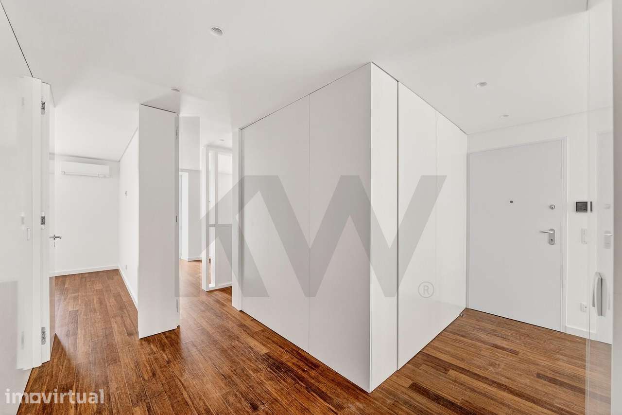 T3 Duplex em Edifício Elegante e Contemporâneo - Grande imagem: 3/43