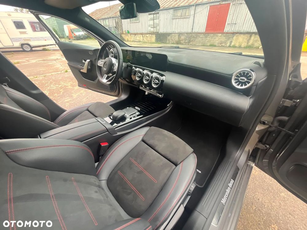 Mercedes-Benz Klasa A 220 d 8G-DCT AMG Line - 14