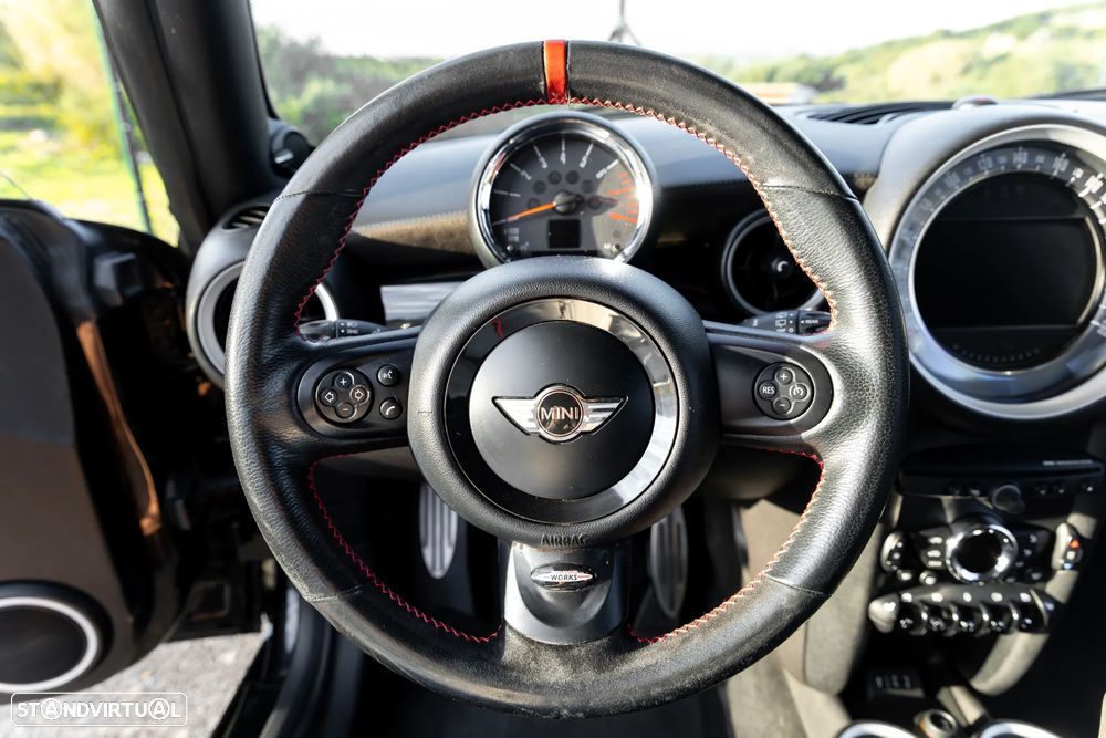 MINI 3 Portas John Cooper Works - 37