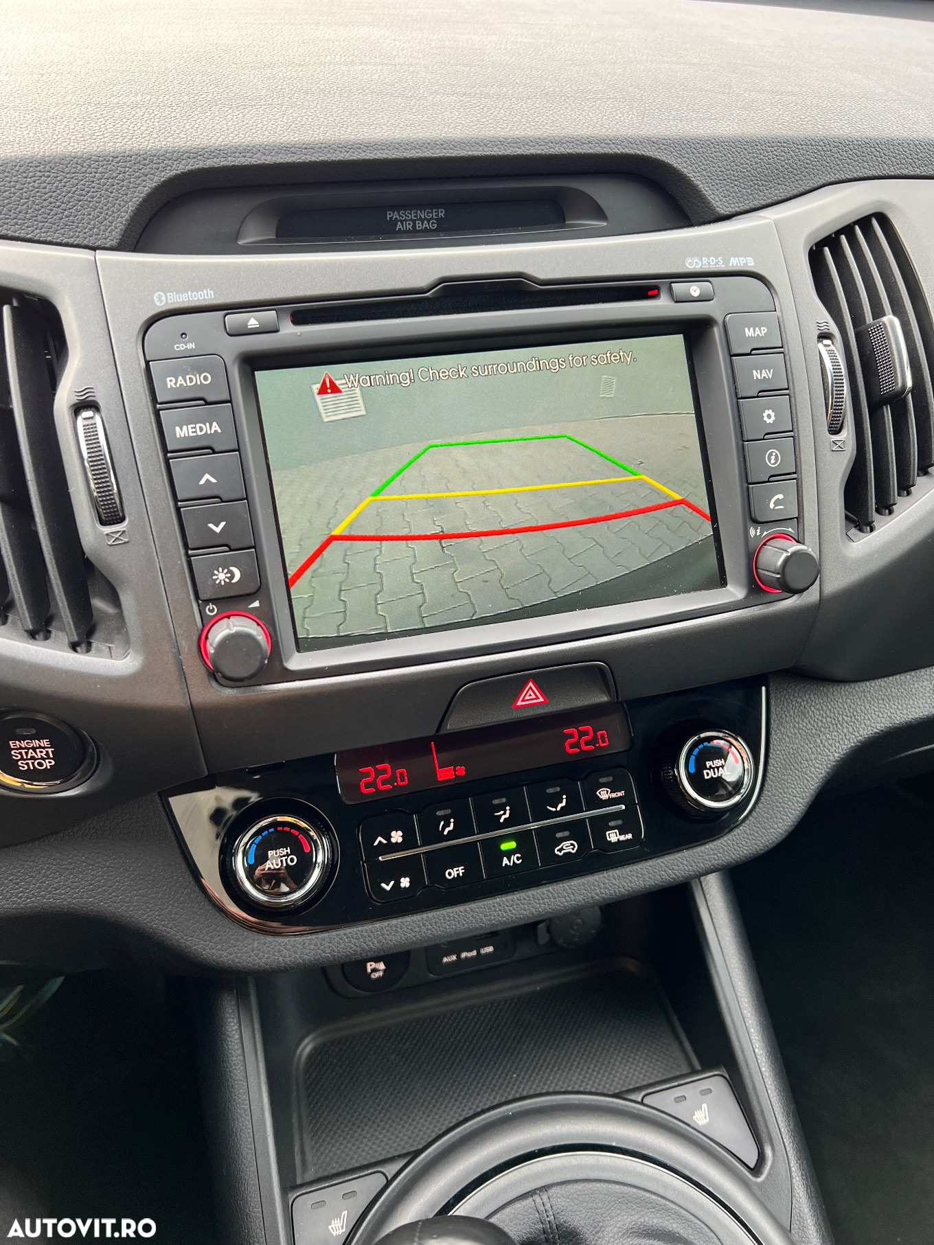 Kia Sportage 2.0 DSL MT 4x4 PREMIUM - 23