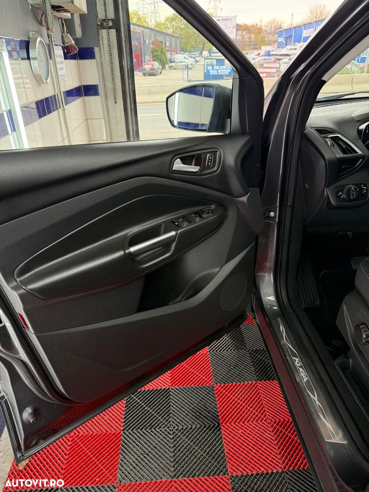 Ford Kuga 2.0 TDCi 4WD Powershift Titanium - 9