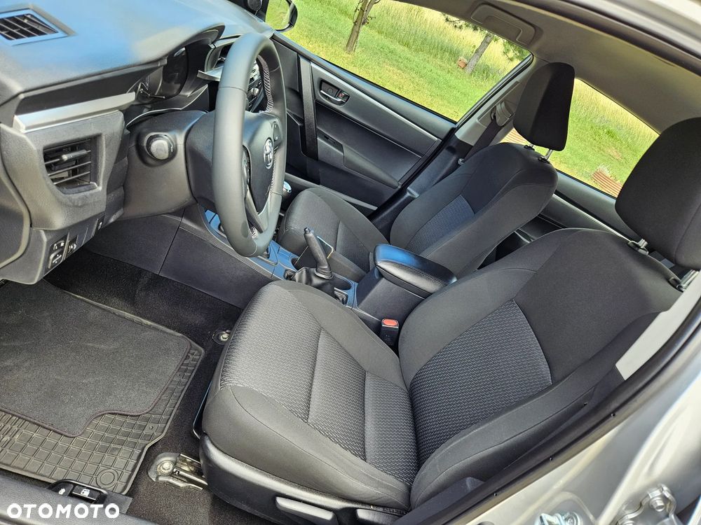 Toyota Corolla 1.4 D-4D Active EU6 - 14